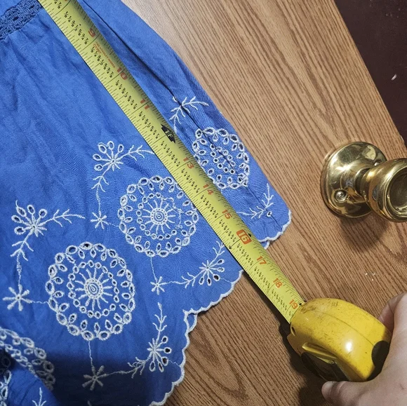 St. Johns Bay Blue V Neck Tie Tank Top Embroidered Shirt Blouse Size Medium! - Picture 4 of 6